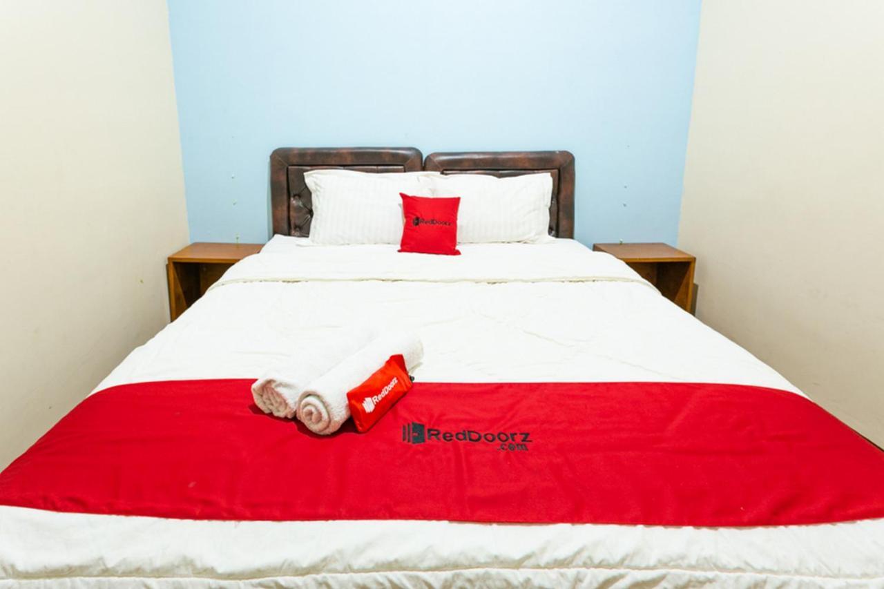 Reddoorz Syariah @ Sakinah Guesthouse Sragen Exteriör bild